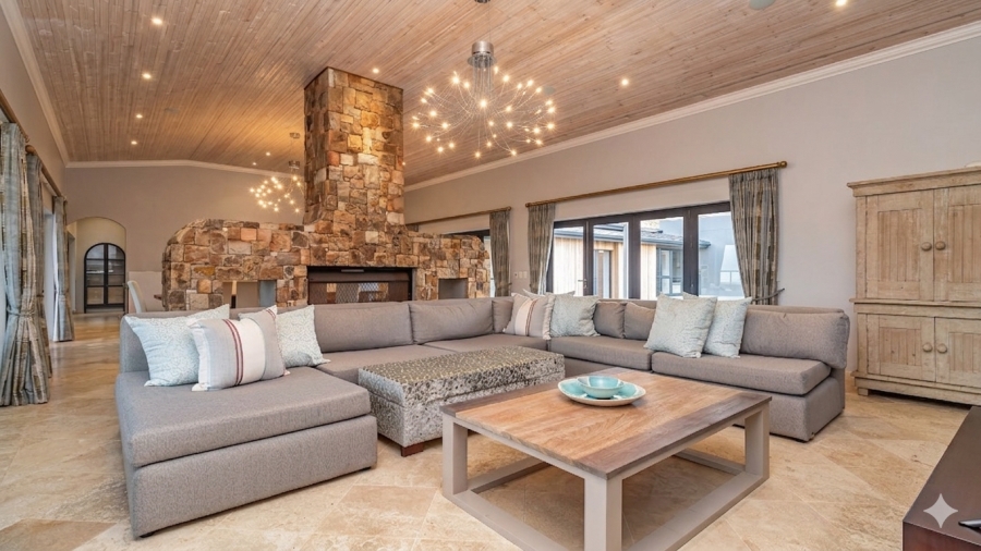 7 Bedroom Property for Sale in Pezula Private Estate Western Cape